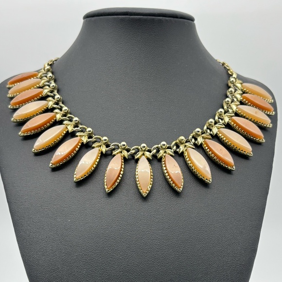 Jewelry - Vintage Lucite Peach & Tan Hanging Elements Gold-Tone Necklace Matching Bracelet
